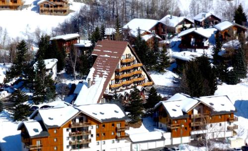 Hotel Adret - Hôtel - Les Deux-Alpes