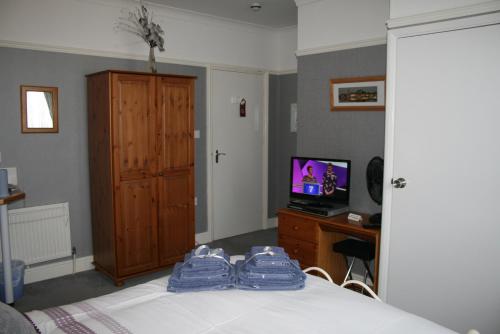 The Ryecroft Guesthouse - Tap to explore photos