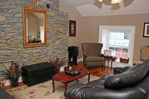 Town's Inn Harpers Ferry (WV)