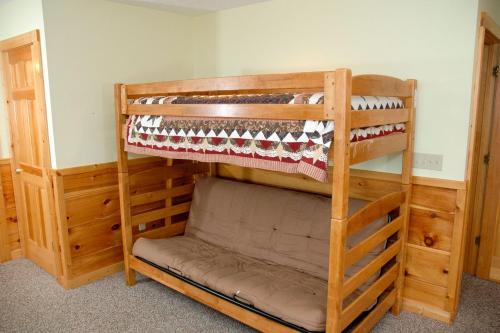 Mountaintop Experience Sevierville Cabin - main image