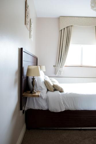 The Ritz House - image 7