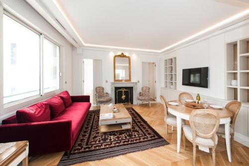 Luxury Montaigne apartment - Location saisonnière - Paris