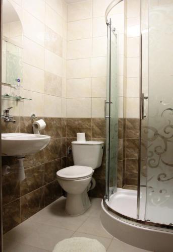 Park Hotel - image 2