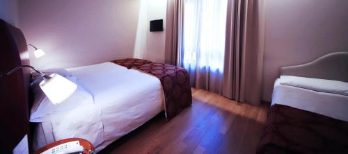 莫妮卡费奥拉酒店