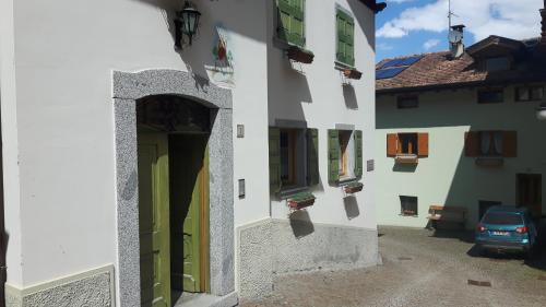  Casa Lisetta - appartamento piano terra, Pension in Bocenago bei Dare