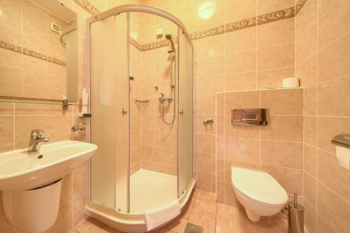 Villa Tamaris - Hotel Resort Dražica - image 6