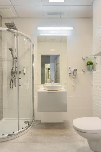 Apartamenty Vola Residence - image 11