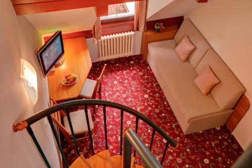 Park Hotel Pruhonice - image 7
