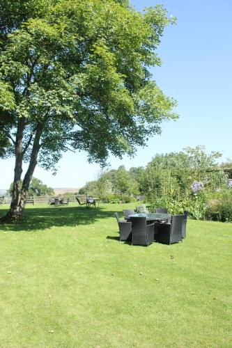Mallyan Spout Hotel - image 14