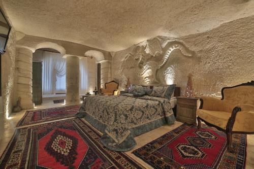 Kayatas Cave Suites