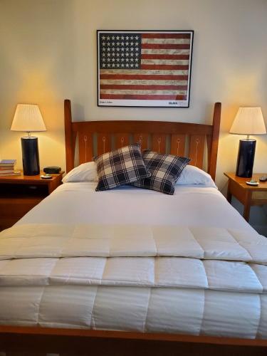 Geneva On The Lake Boutique Resort Hotel in Geneva, USA
