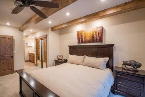 Villa Cortina with Access to Gondola, Vail (photo 5)