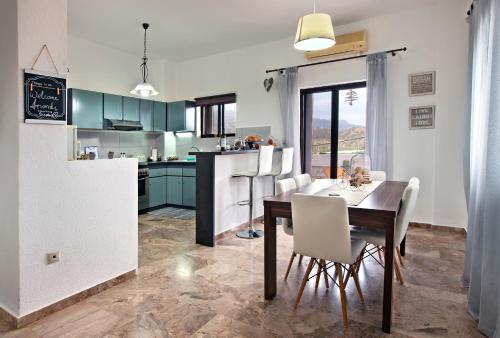 Sophie's Village House - Crete