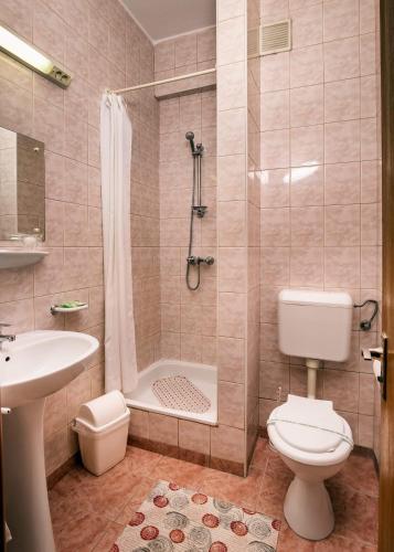 Hotel Castel - image 2