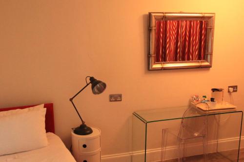 Kings Arms - image 9