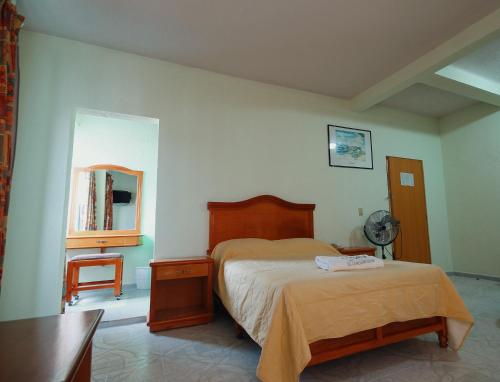HOTEL EL CONQUISTADOR MONARCA. in Zitácuaro, Mexico