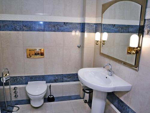 Hotel Royal - image 7