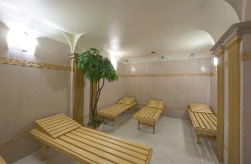 Hotel Royal - image 10
