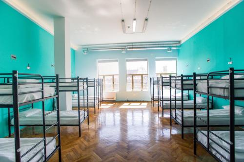 Bed in 20-Bed Mixed Dormitory Room