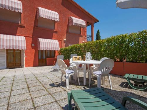 Apartment Il Cipresso by Interhome in Fornello