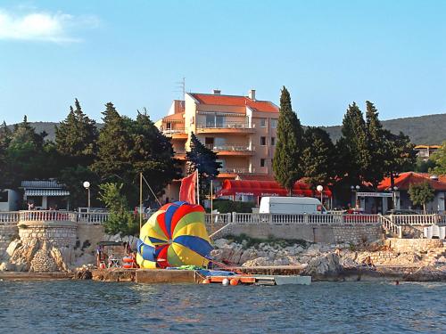  Apartment Vila Maslina.12, Unterkunft in Selce