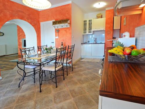 Holiday Home Villa Olea by Interhome in เบรกี