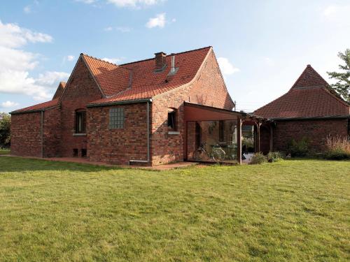 Holiday Home La Ferme de Gabrielle by Interhome in Comines-Warneton