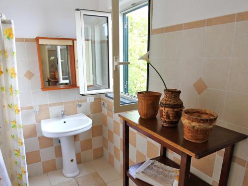 Bathroom, Holiday Home La Casetta di Luca by Interhome in Nerano