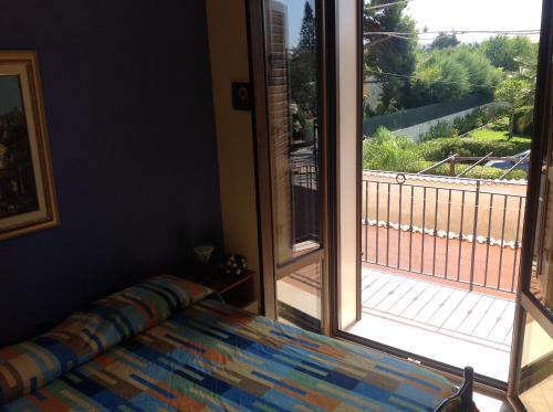 Quadruple Room with Balcony image 2