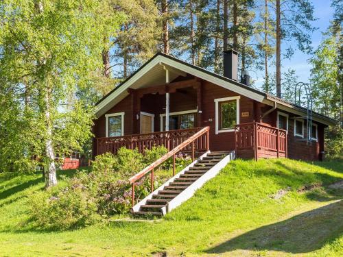 Holiday Home Lomasyväri 806 by Interhome