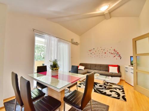  Apartment Ivan in Povile