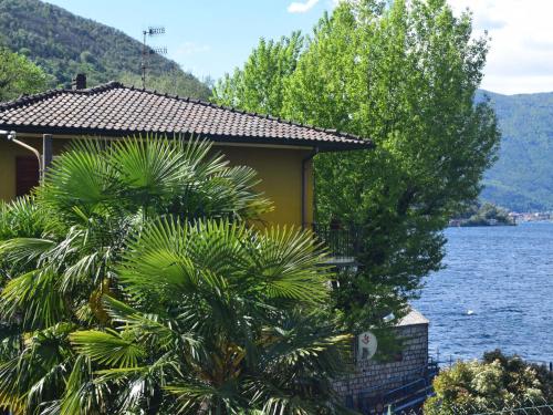  Locazione Turistica Sweet Lake, Pension in Pino Lago Maggiore