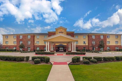 Comfort Suites in Ennis, USA