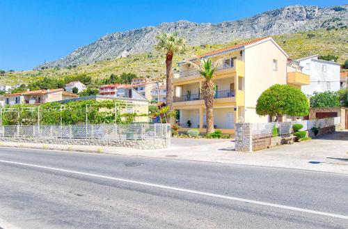  Apartments Sanda, Pension in Duće