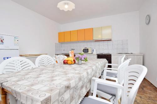 廚房, Apartment and Rooms Mila in 瑟里尼