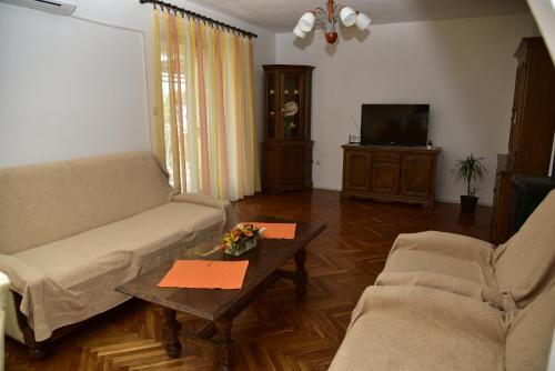 Apartment with Balcony image 9