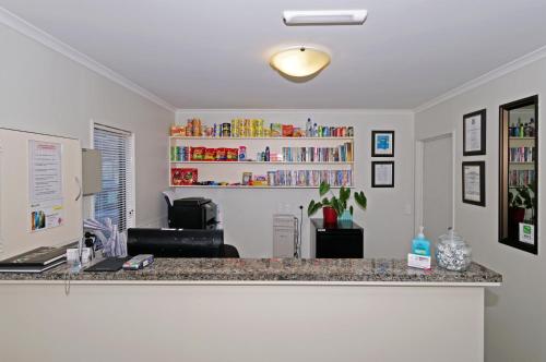 エアポート ハーバー ビュー モテル