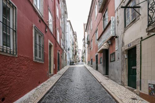 Bohemian Studio in Bairro Alto, Lisbon (photo 3)