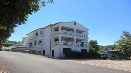  Two-Bedroom Apartment in Klimno IV, Unterkunft in Klimno