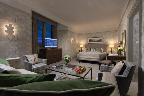 The Balmoral Hotel - image 14