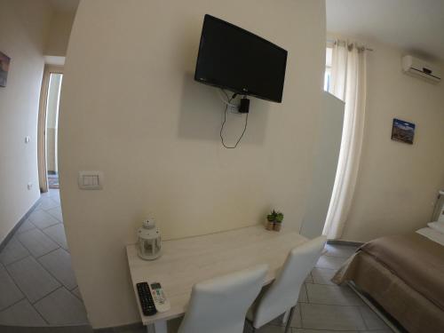 B&B 248 - image 7