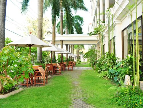 Garden, Mae Pim Resort Hotel (SHA Extra Plus) in Klaeng