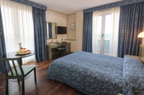 1 double bed