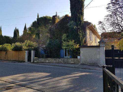 Le Mas du Marronnier gîte à louer Saint-André-de-Roquepertuis