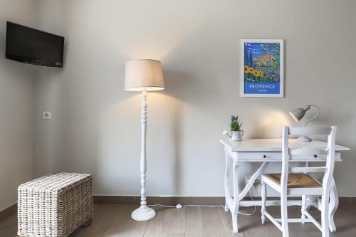 LES TERRASSES DU LUBERON - Chambres d'hôtes - B&B - Gästezimmer - Provence