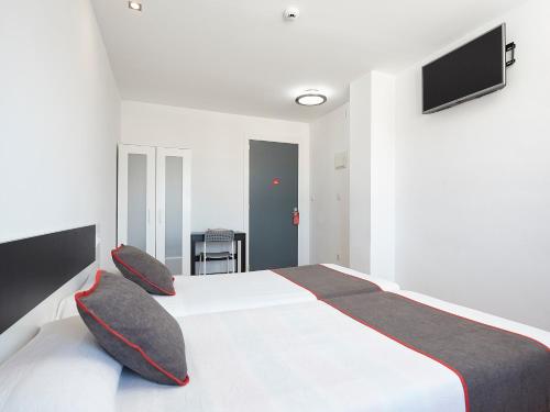 Hostal Mas Ferrer - image 9