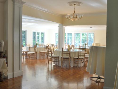 Létesítmények, The Prince Consort in Netley