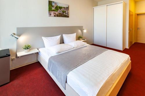 Hotel England Tyumen Center