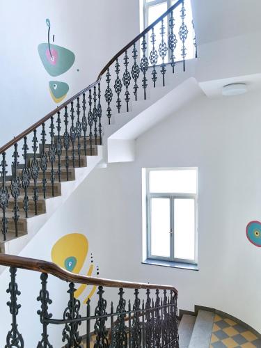 DownTown Suites Jugoslavska - image 9