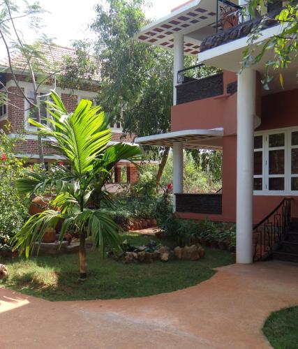 Inn Pondiville Forest Retreat - 정원